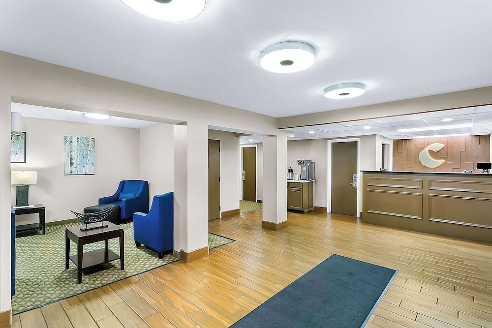 Comfort Inn Red Horse Frederick 2