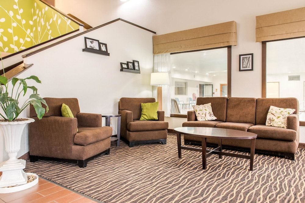 Sleep Inn & Suites Columbus South 3