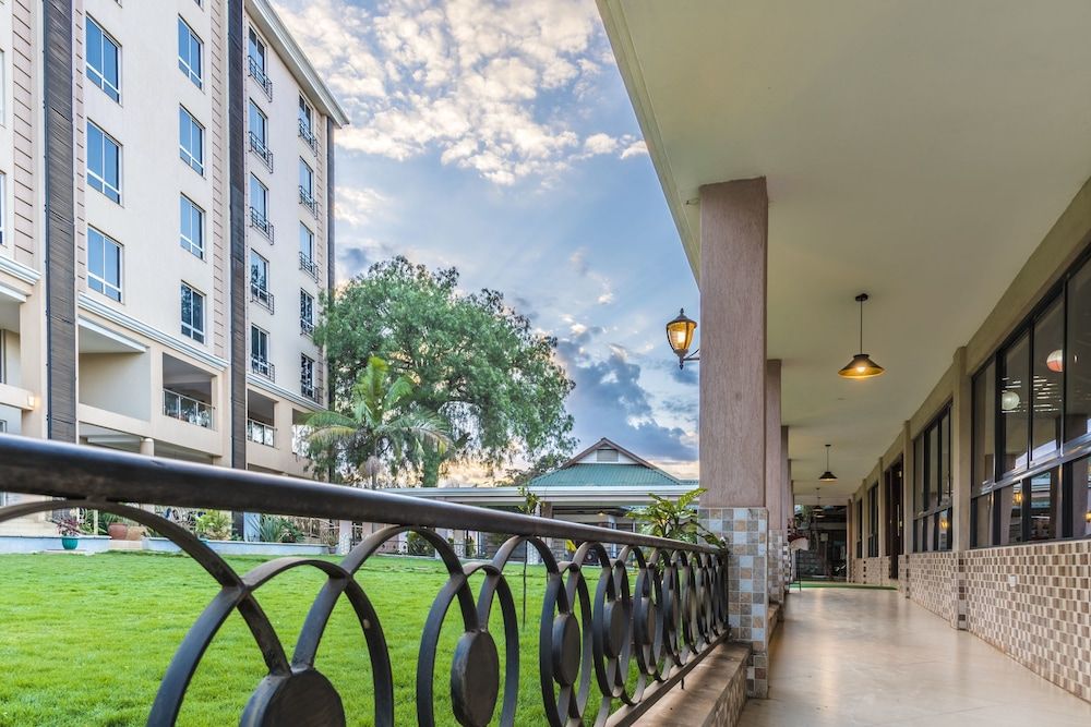 Three Steers Hotel 4 estrelas em Meru