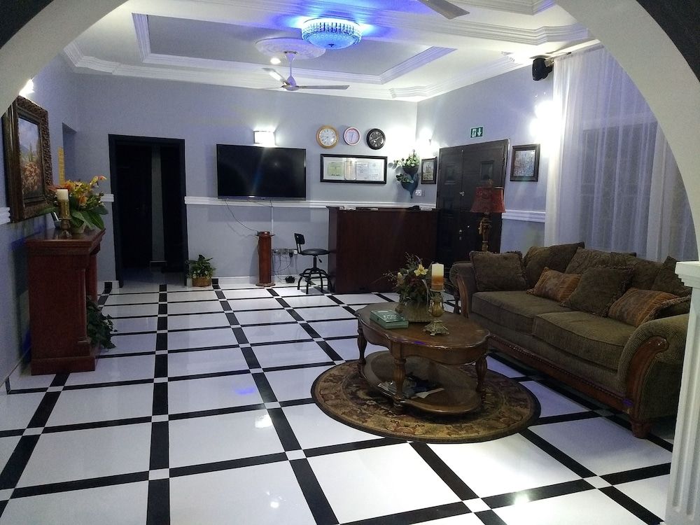 The Winford Boutique Hotel 3