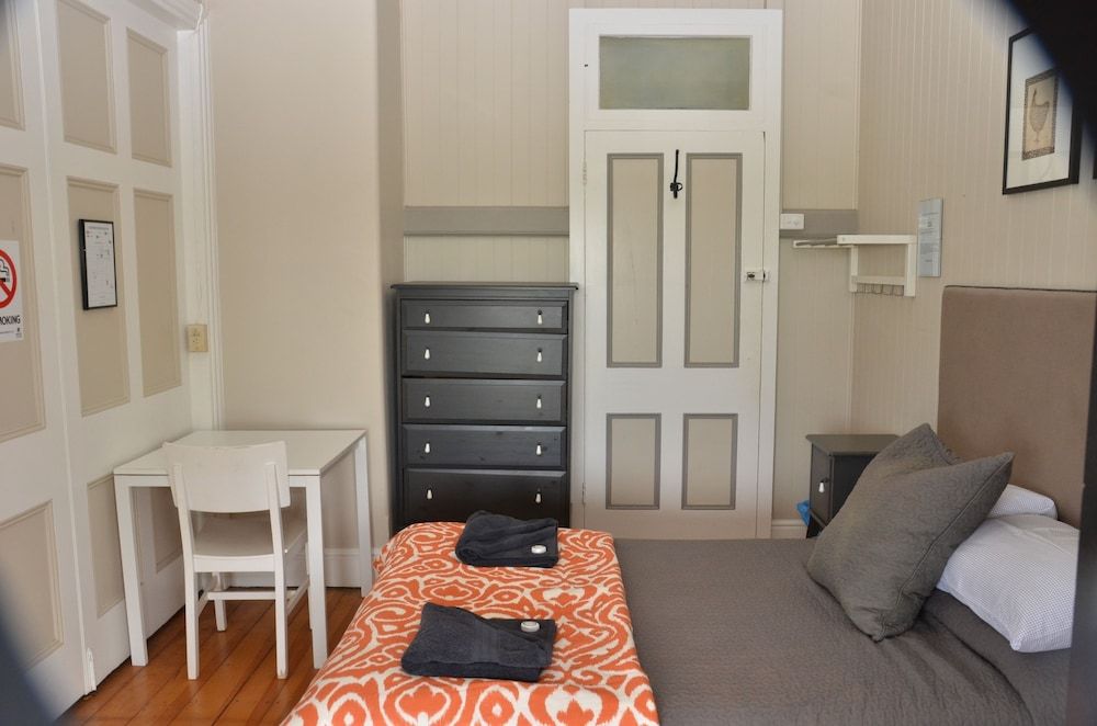 Royal Hotel Gatton 2