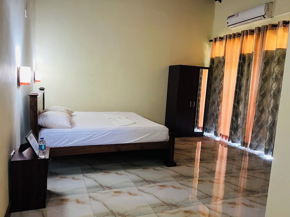 Lihini Scandic -1 estrelas em Seeduwa