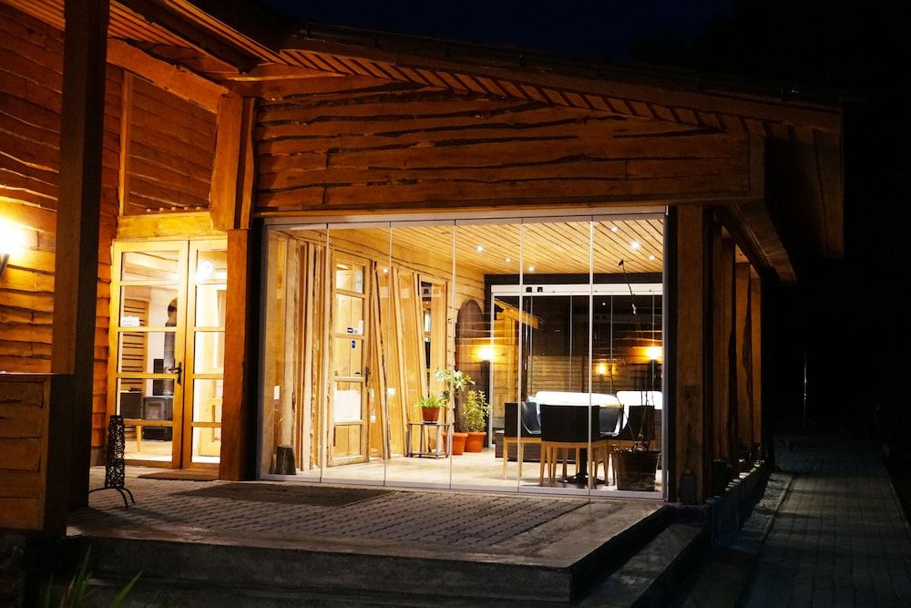 Hotel Alto Melimoyu 2