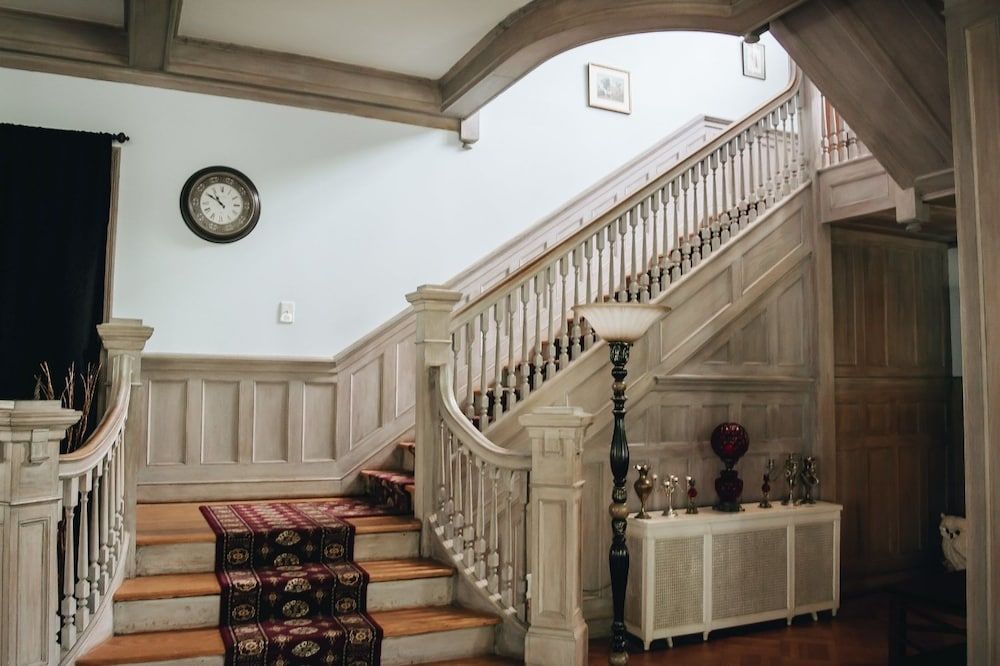 1912 Bed and Breakfast 2