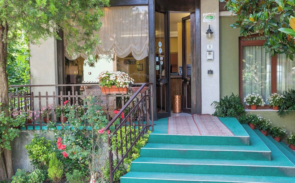 Hotel La Cantinella 3