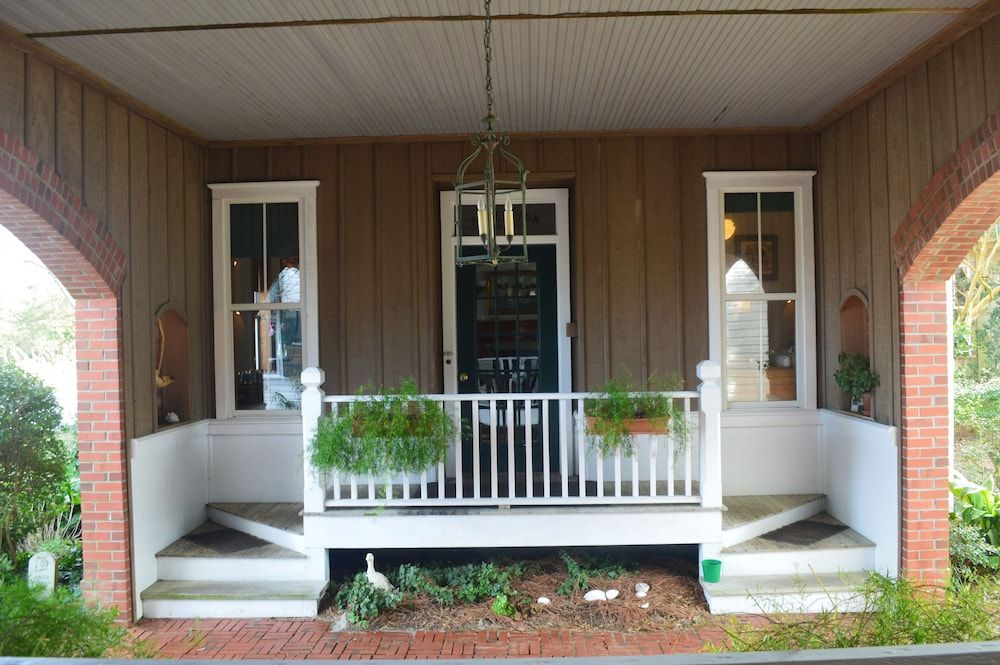 Roanoke Island Inn 2