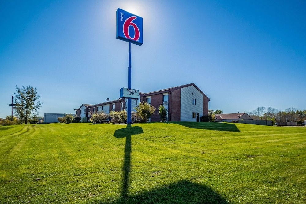 Motel 6 Saukville, WI 2 estrelas em Saukville