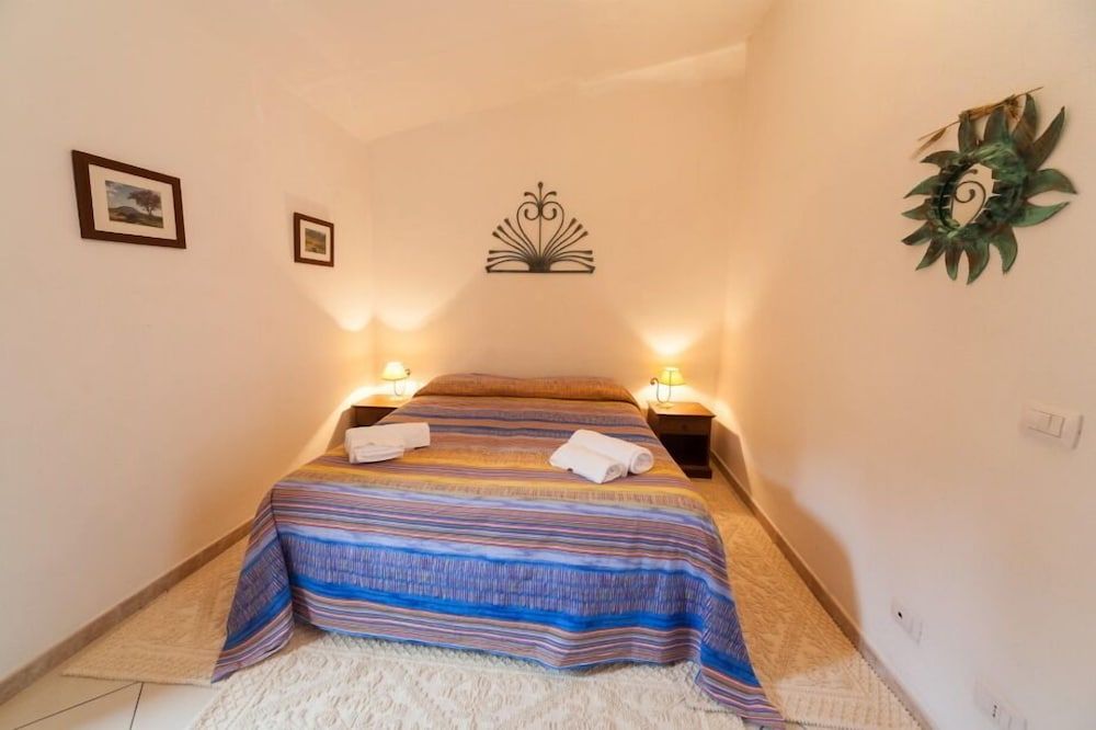 Su Cantaru -1 estrelas em Villanova Monteleone