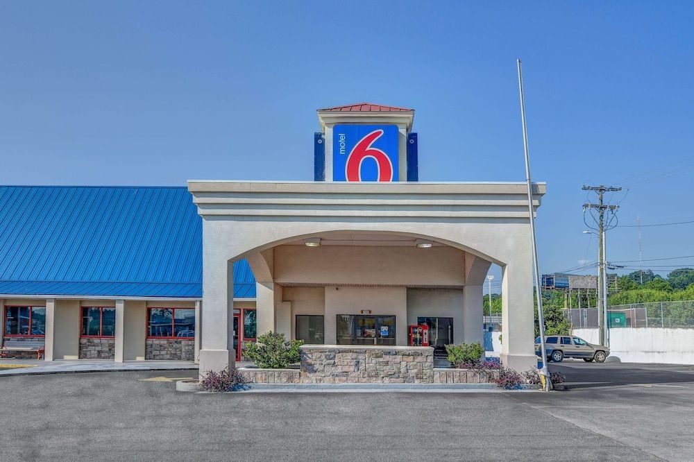 Motel 6 Calhoun, GA 2 estrelas em Calhoun