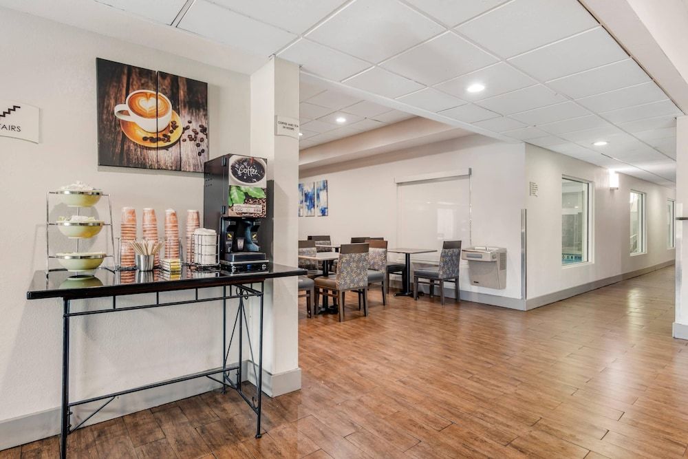 Quality Inn & Suites Union City - Atlanta South 2