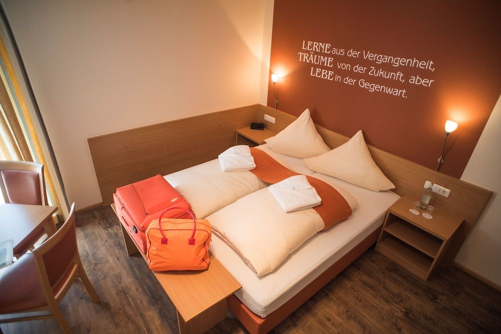 GÔøΩstehaus Zehmerhof 3