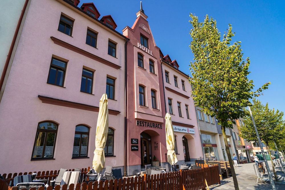 Hotel U Labutě -1 estrelas em Žďár nad Sázavou