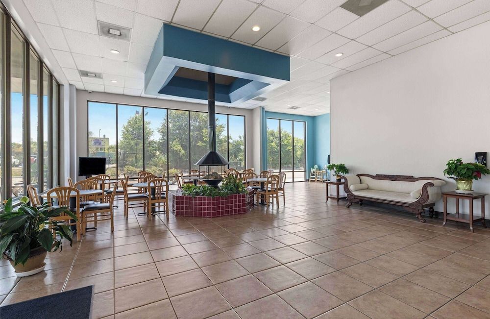 Days Inn by Wyndham St George 2