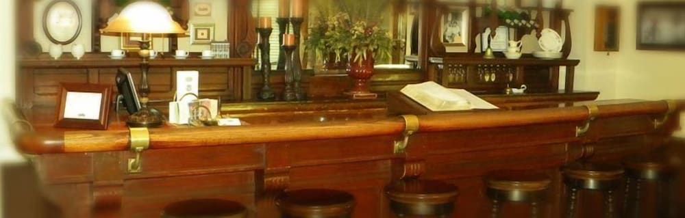 Bird In Hand Village Inn & Suites 2