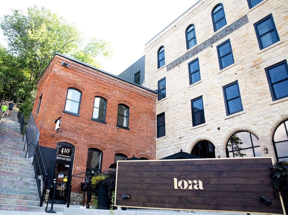 Lora 4 estrelas em Stillwater