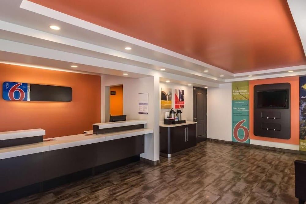 Motel 6 Oroville, CA 2