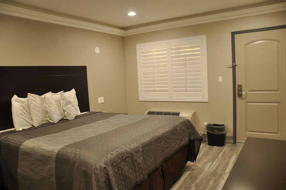 Sun Light Motel 2 estrelas em Downey