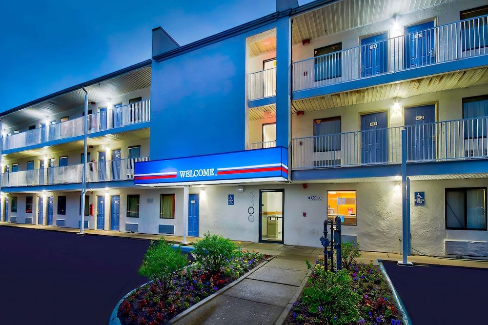 Motel 6 Warren, MI - Detroit East 2 estrelas em Warren