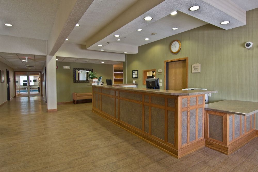 Coshocton Village Inn and Suites 3