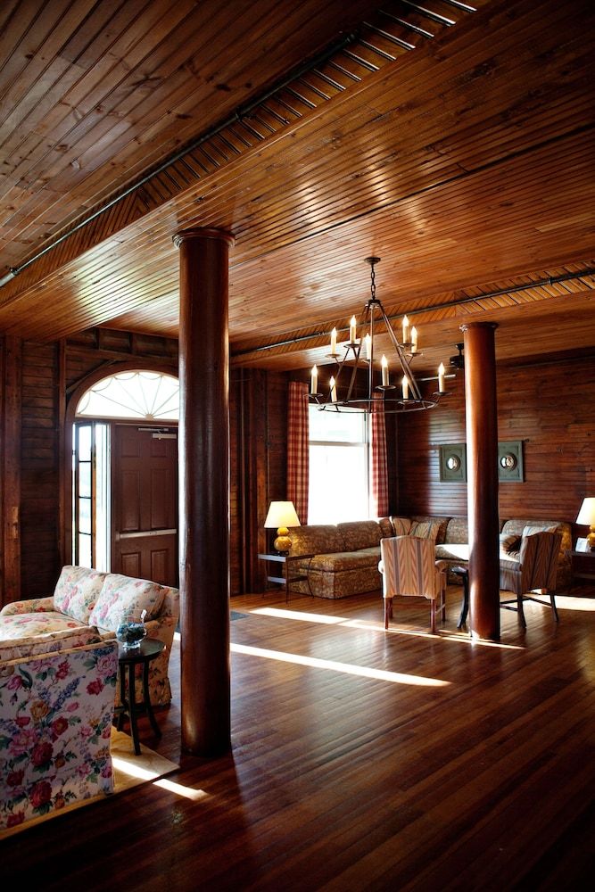 Chebeague Island Inn 2