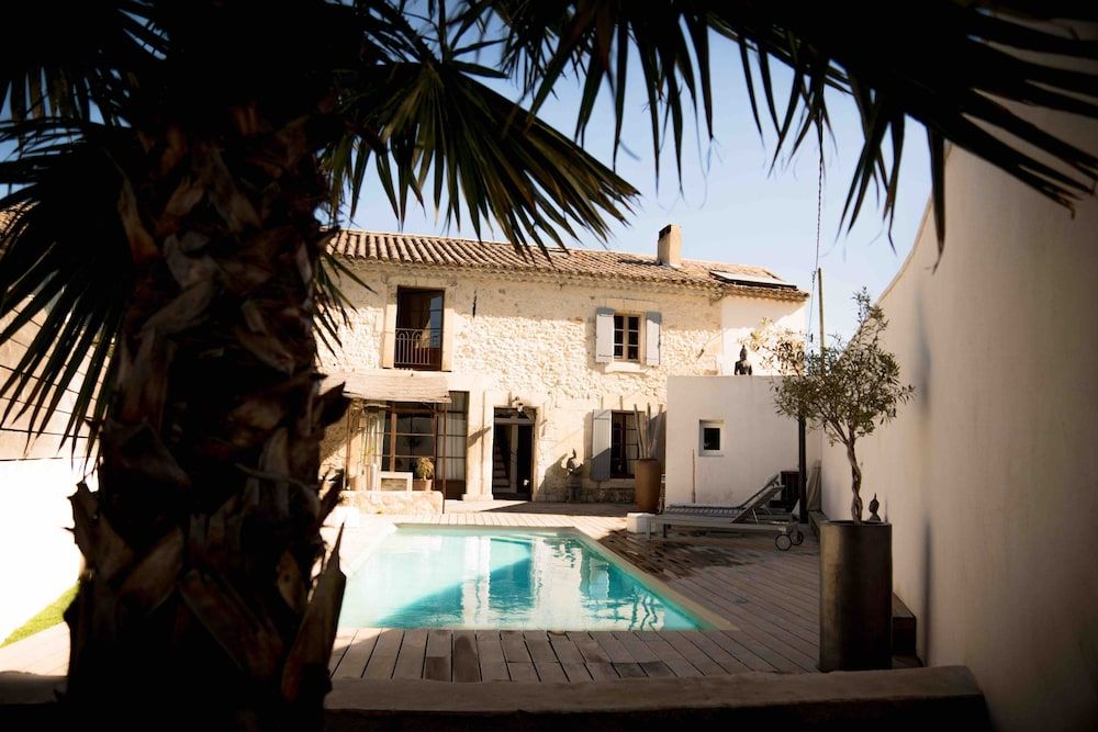 Mas Lafleur Charmant mas provençal -1 étoiles à Châteaurenard