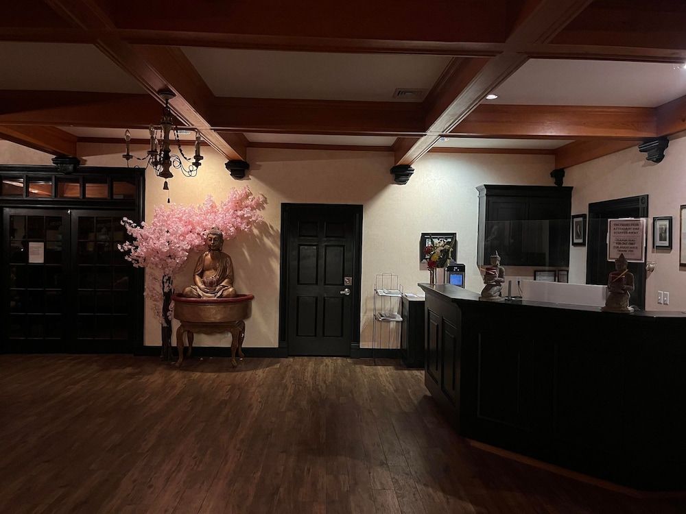 Nuks Executive Suites 2