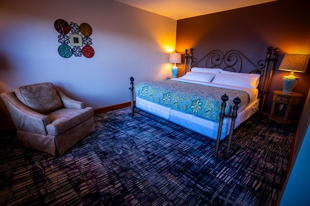 Nuks Executive Suites 4 estrelas em De Pere