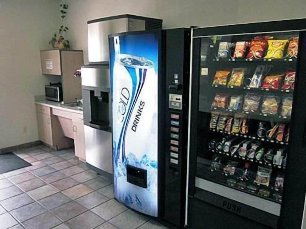 Motel 6 McKinney, TX - North 2