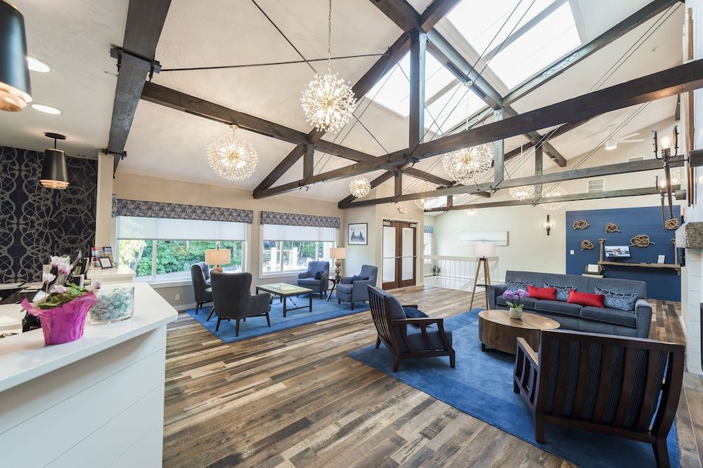 Rockport Inn And Suites 2