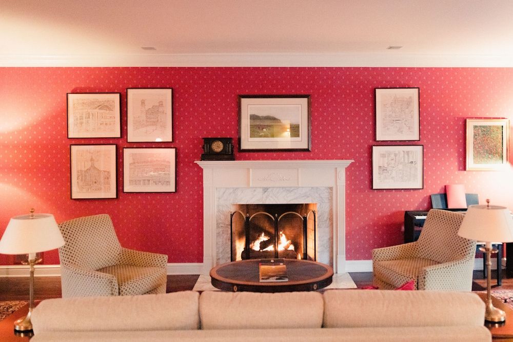 Doone's Inn at Oakmont 3