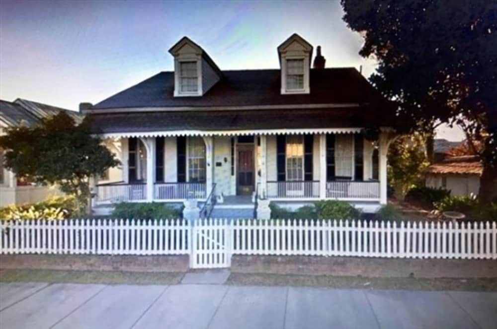 Riverboat Bed & Breakfast -1 estrellas en Natchez