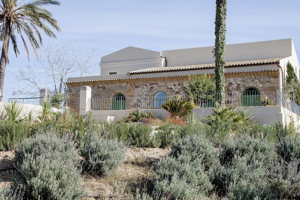 Fontes Episcopi -1 estrelas em Aragona