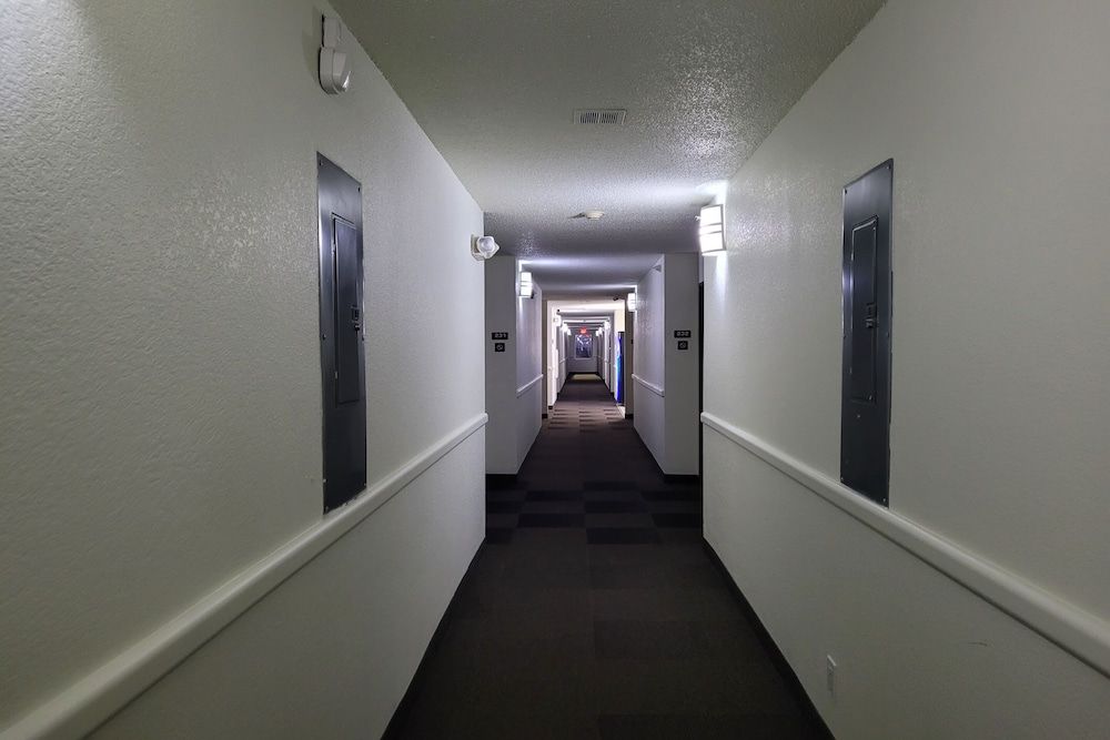 Modern Stay 39 Lakeview By OYO Minonk Garden 3