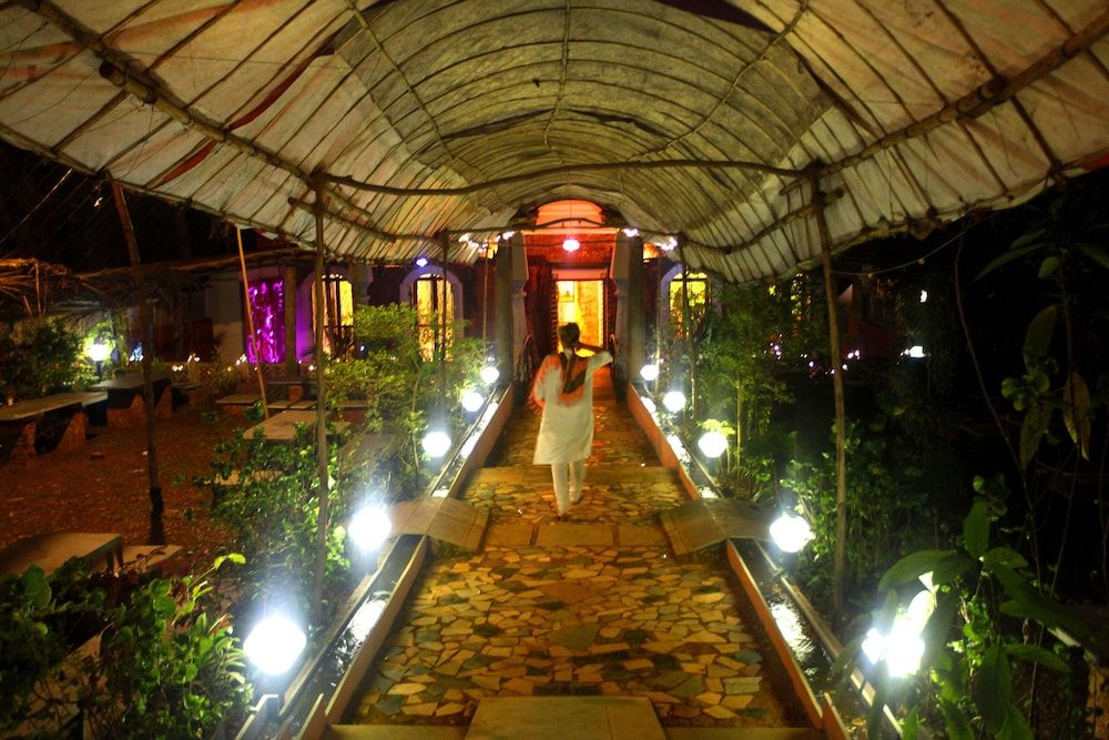 Saraya Art Cafe B&B -1 estrelas em Sangolda