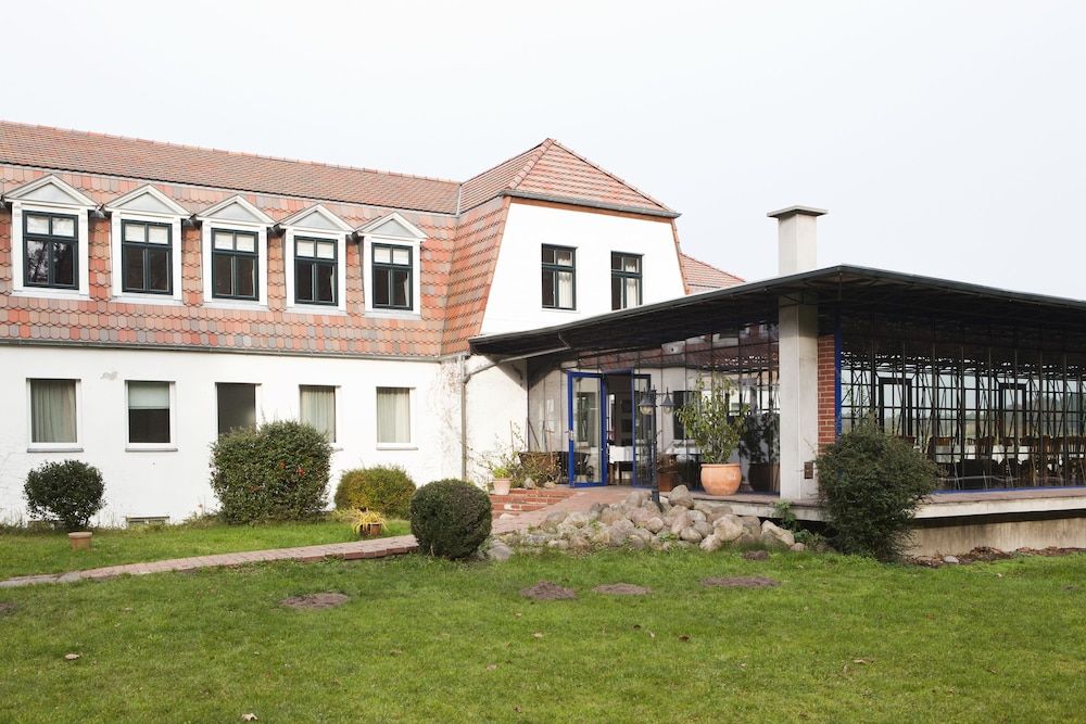 Gut Sarnow 3 estrelas em Schorfheide