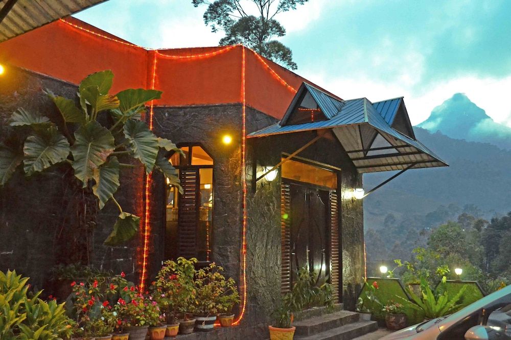 Slightly Chilled Yellow House 2 estrellas en Nallathanniya