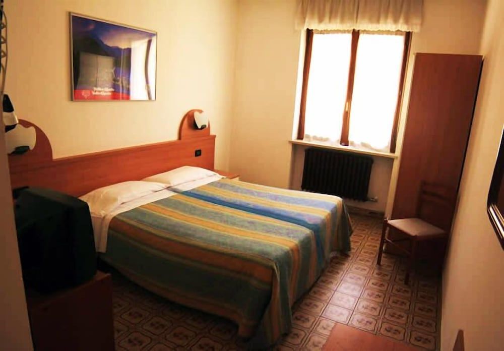 Hotel Dujany 2