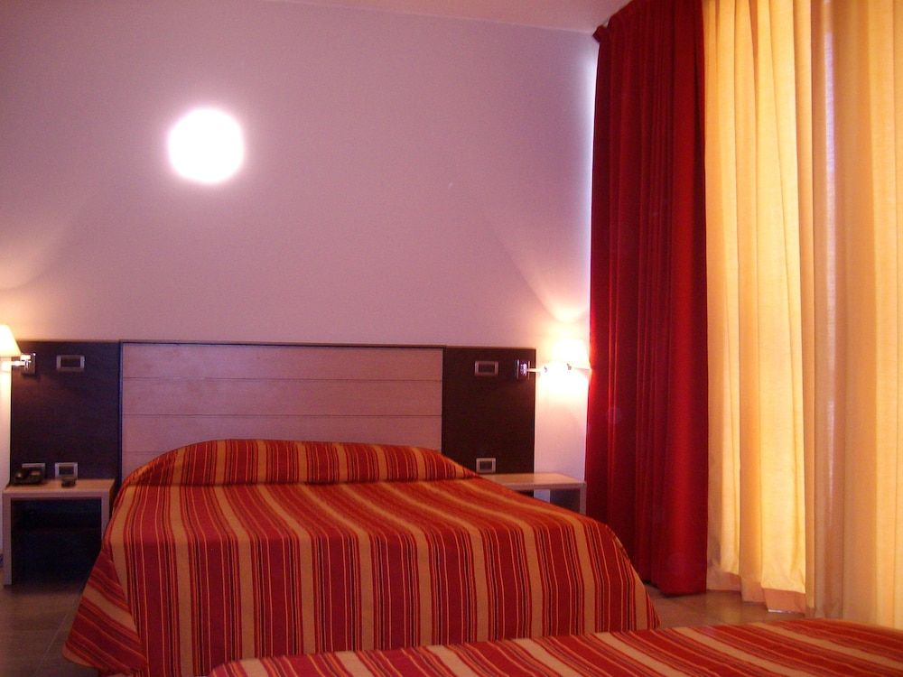 Hotel Insteia 2