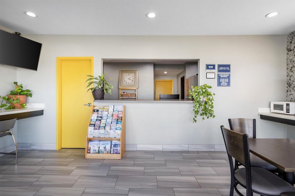 SureStay Hotel by Best Western McAlester 2