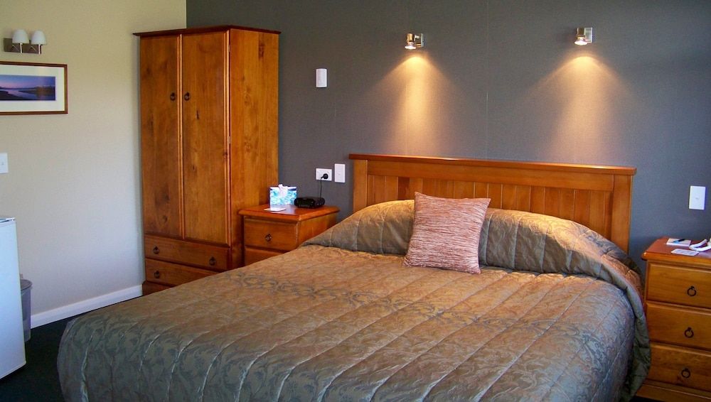 Lake Roxburgh Lodge 3