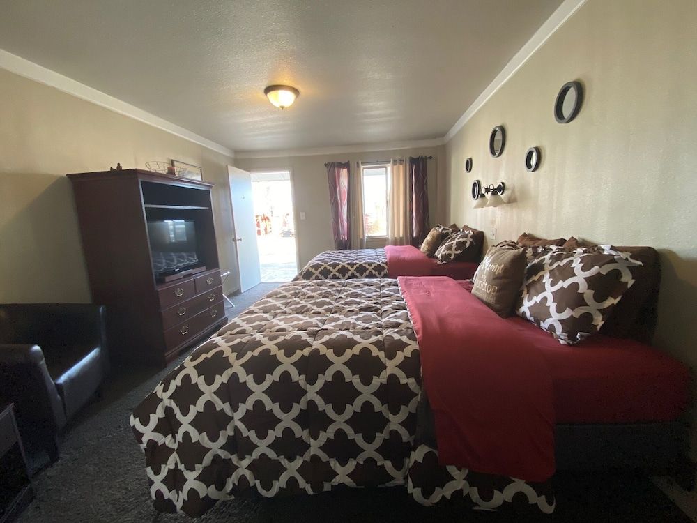 Roundtop Mountain Vista - Cabins and Motel -1 estrelas em Thermopolis