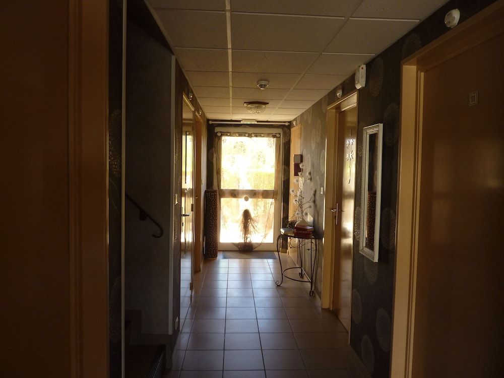 Hôtel La Renommée 2