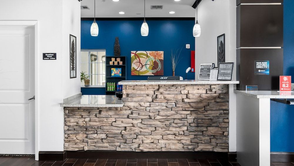 Belmont Inn and Suites 3