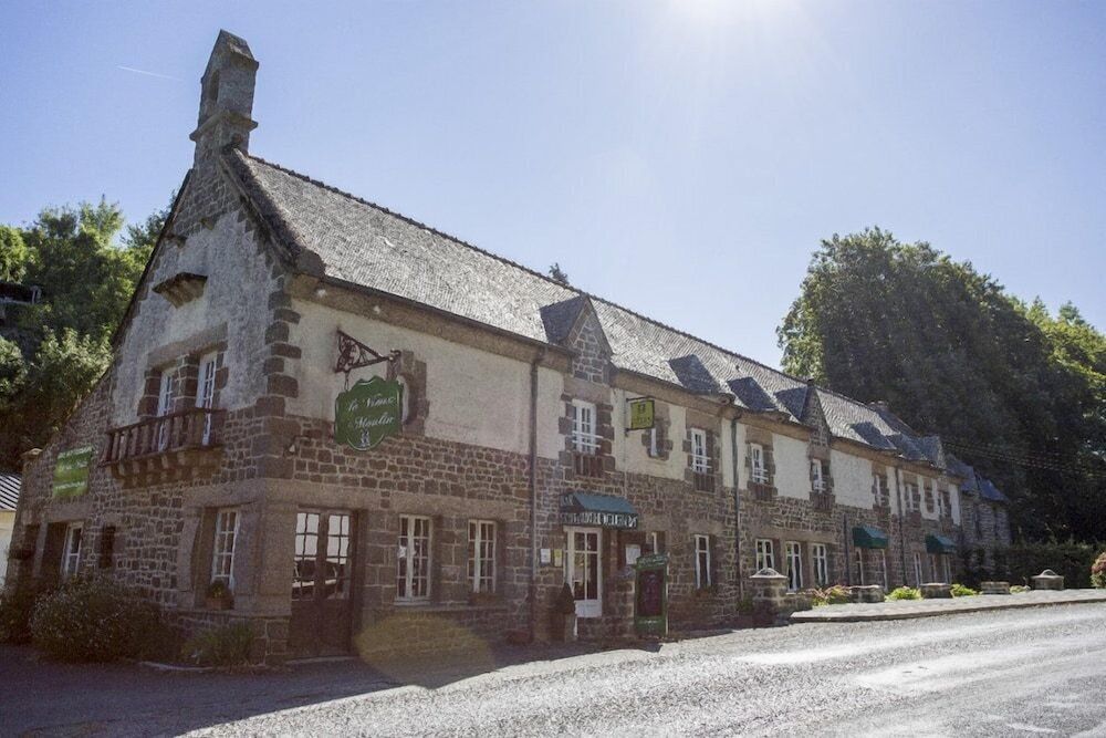 Le Vieux Moulin 2 estrelas em Hédé