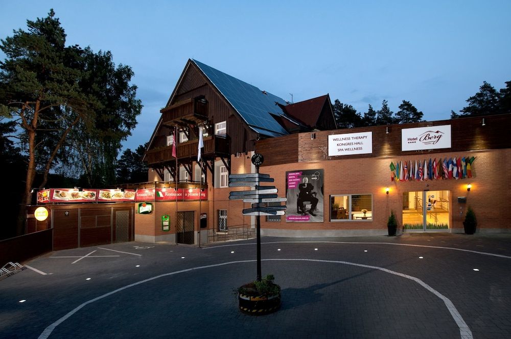 Hotel Berg 4 estrelas em Staré Splavy