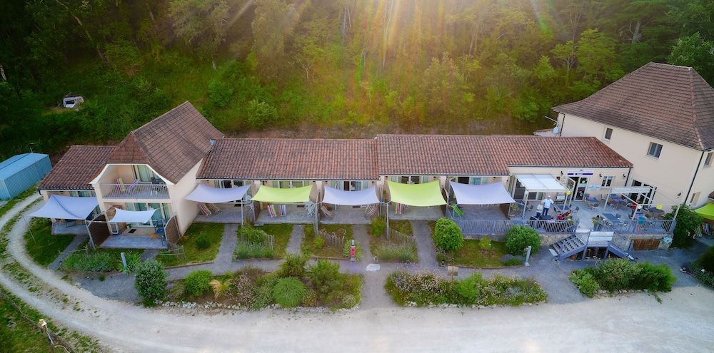 Hôtel-Gîte La Peyrade 2 estrelas em Cajarc