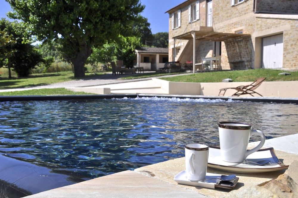 Tuttaterra -1 estrelas em Serra San Quirico