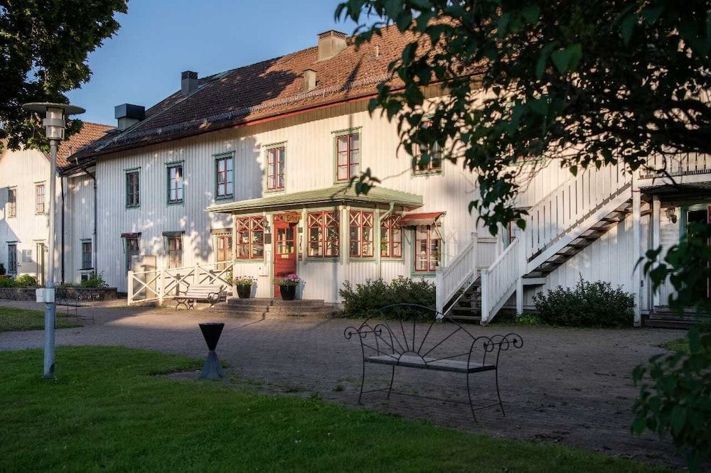 Två Skyttlar 3 estrelas em Örby