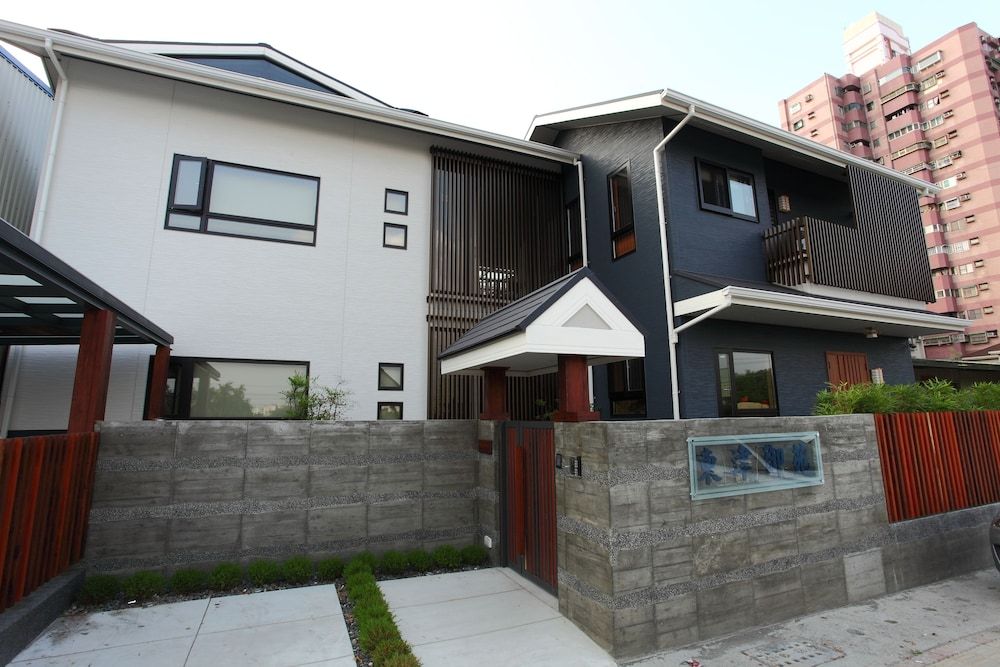 Toutsugyoen -1 étoiles à Donggang