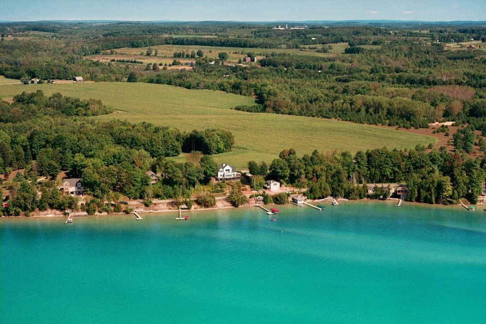 Torch Lake Bed & Breakfast -1 estrelas em Central Lake